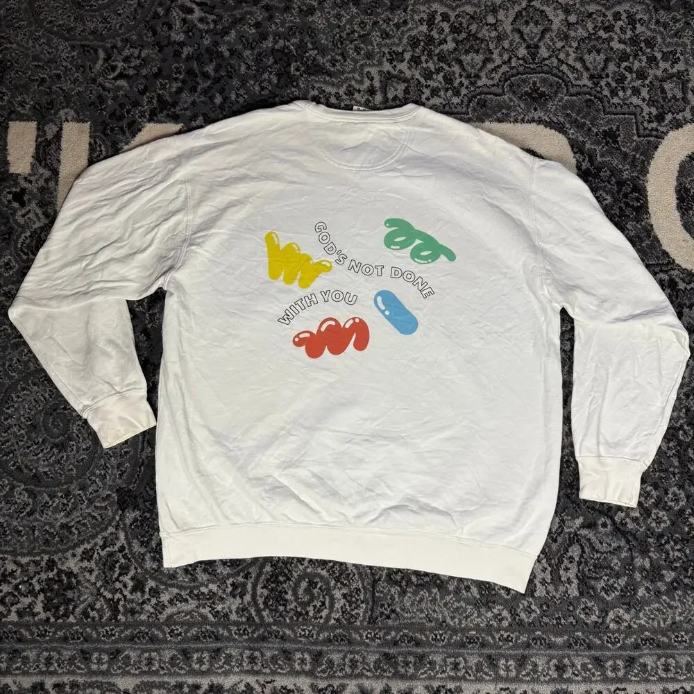 Comfort Colors Gods Not Done With You White Pullover Sweatshirt Men’s Sz XL
